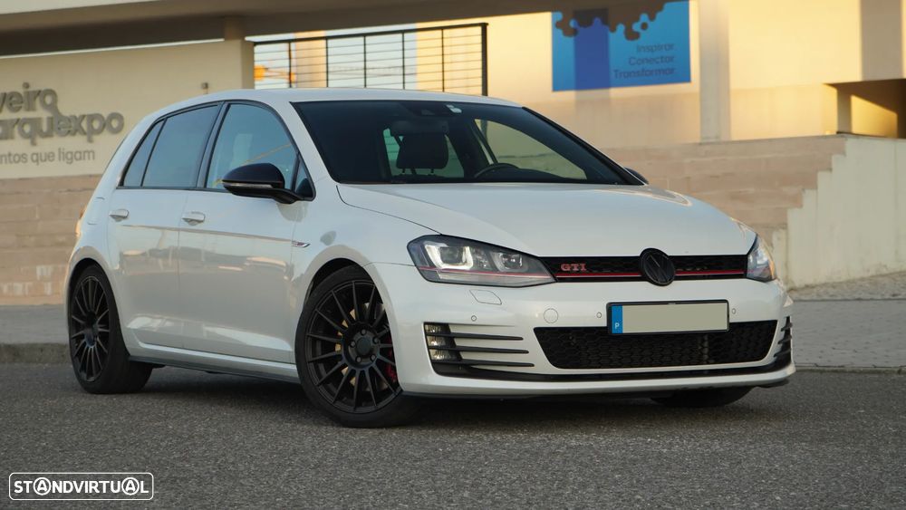 VW Golf 2.0 TSi GTi DSG Performance - 3