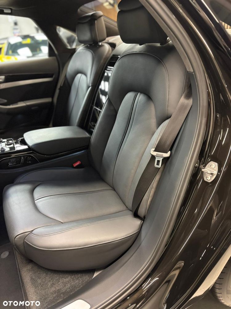 Audi A8 4.2 TDI L Quattro - 9