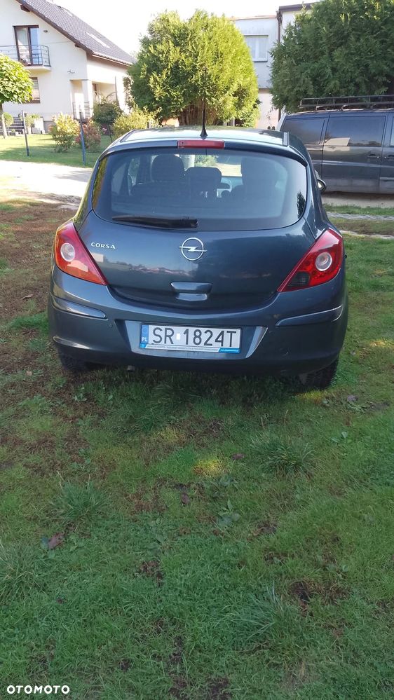 Opel Corsa 1.2 16V Cosmo - 4