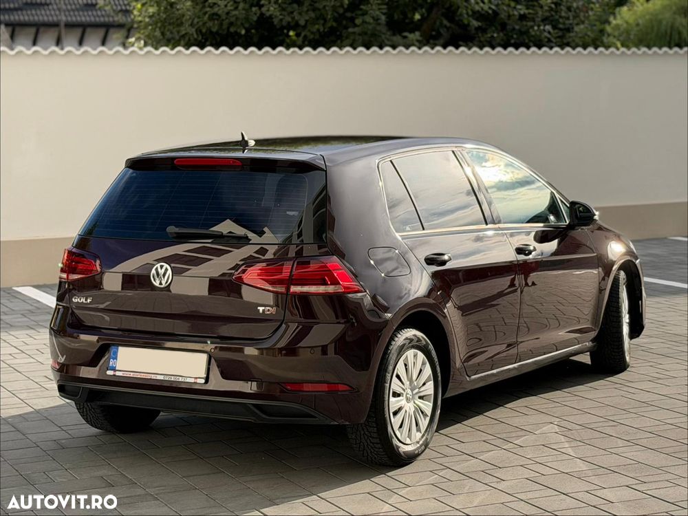 Volkswagen Golf 1.6 TDI (BlueMotion Technology) Comfortline - 4
