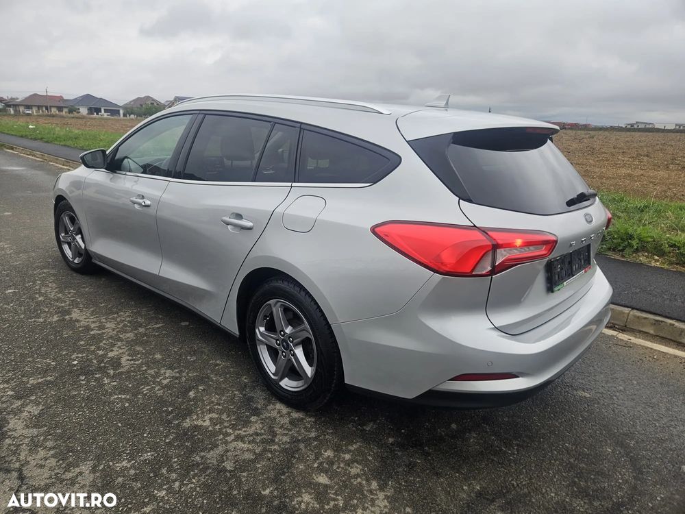 Ford Focus - 4