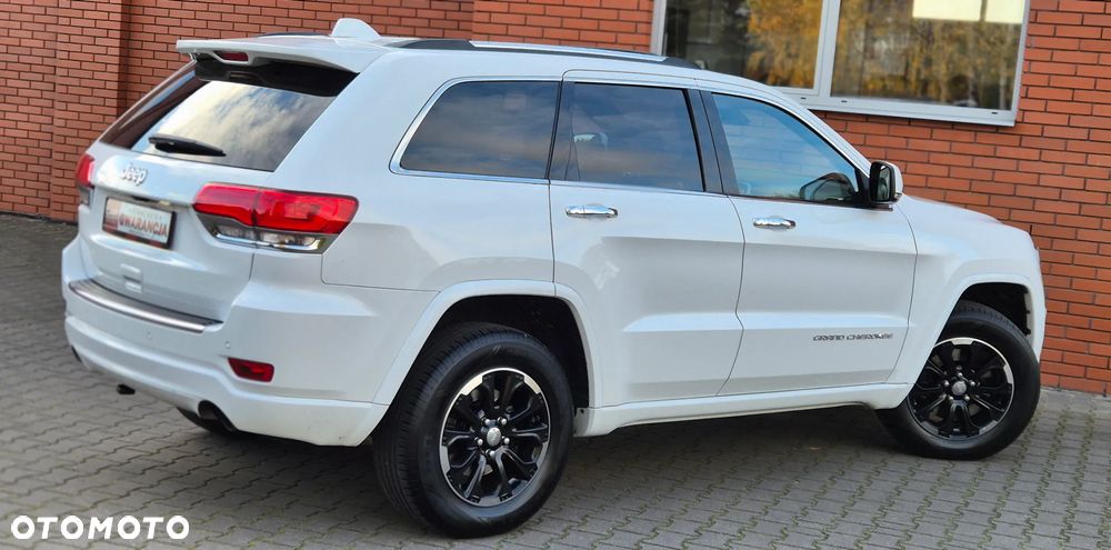 Jeep Grand Cherokee 3.0 CRD Overland Summit - 32