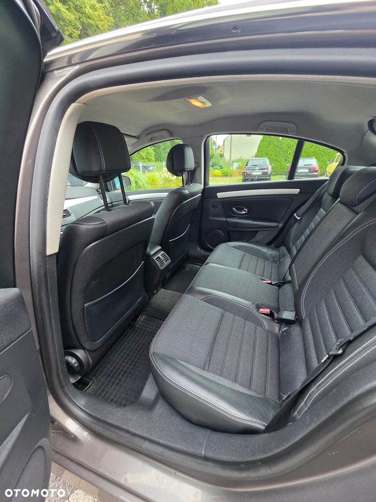 Renault Laguna 2.0 dCi Bose Edition - 19