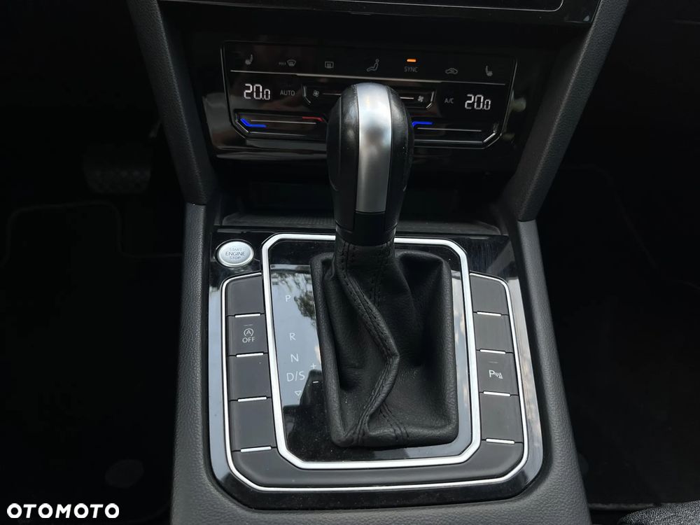 Volkswagen Passat 1.5 TSI EVO Business DSG - 24
