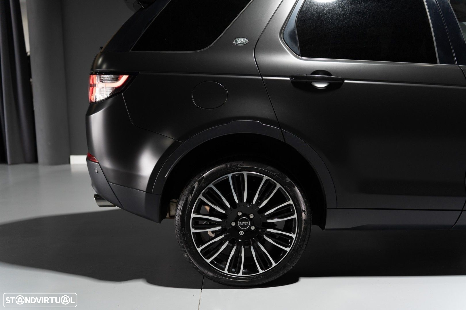 Land Rover Discovery Sport 2.0 D AWD SE - 15