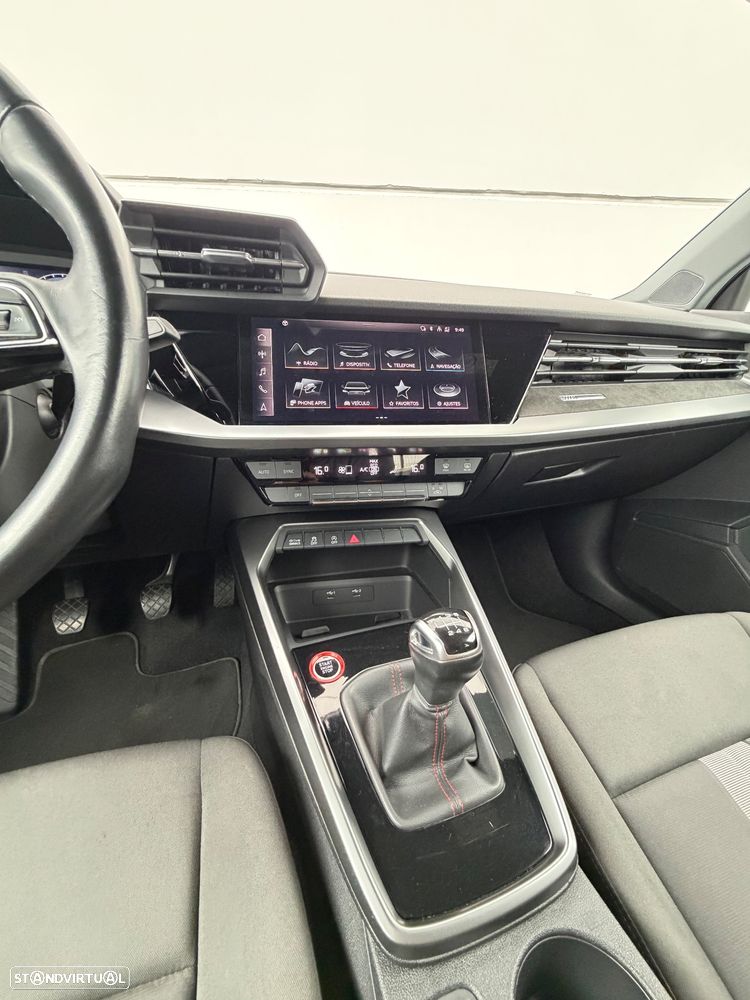 Audi A3 Sportback 30 TFSI S line - 9