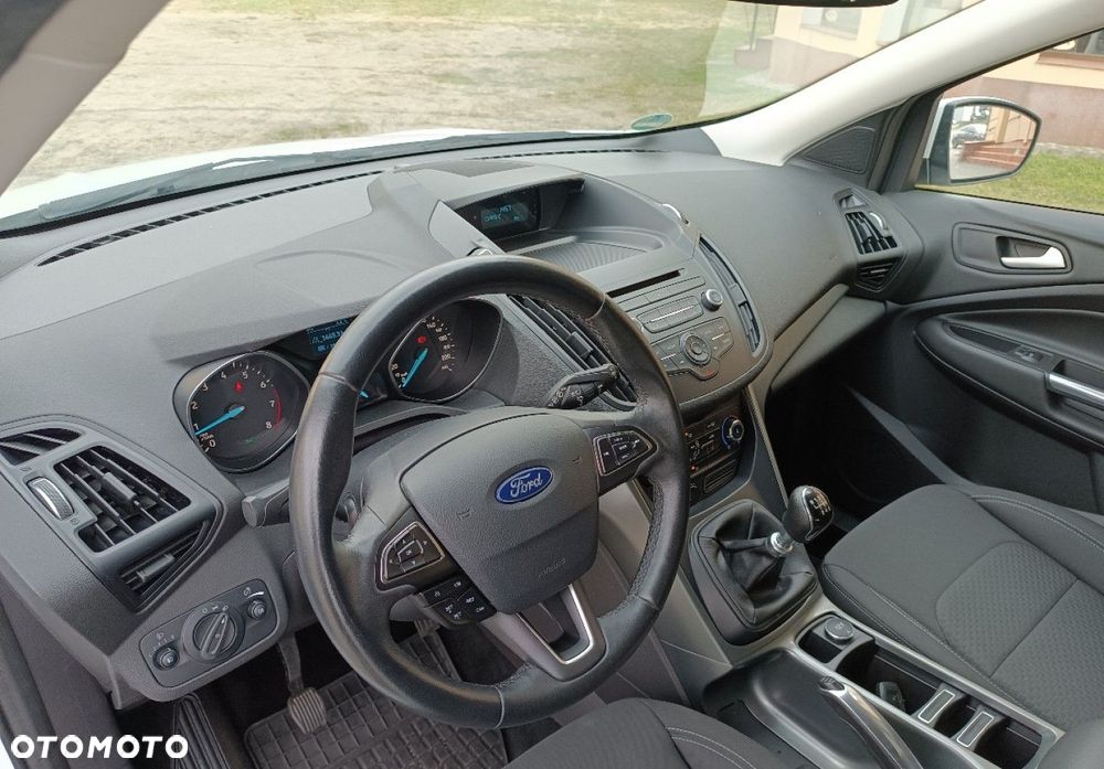 Ford Kuga - 20