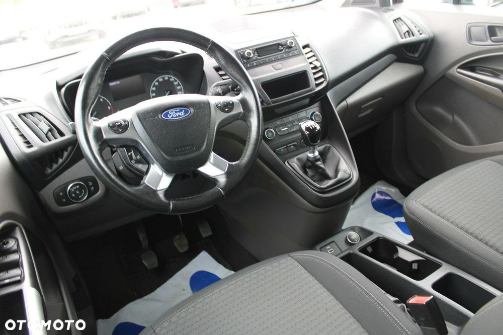 Ford Transit Connect - 10