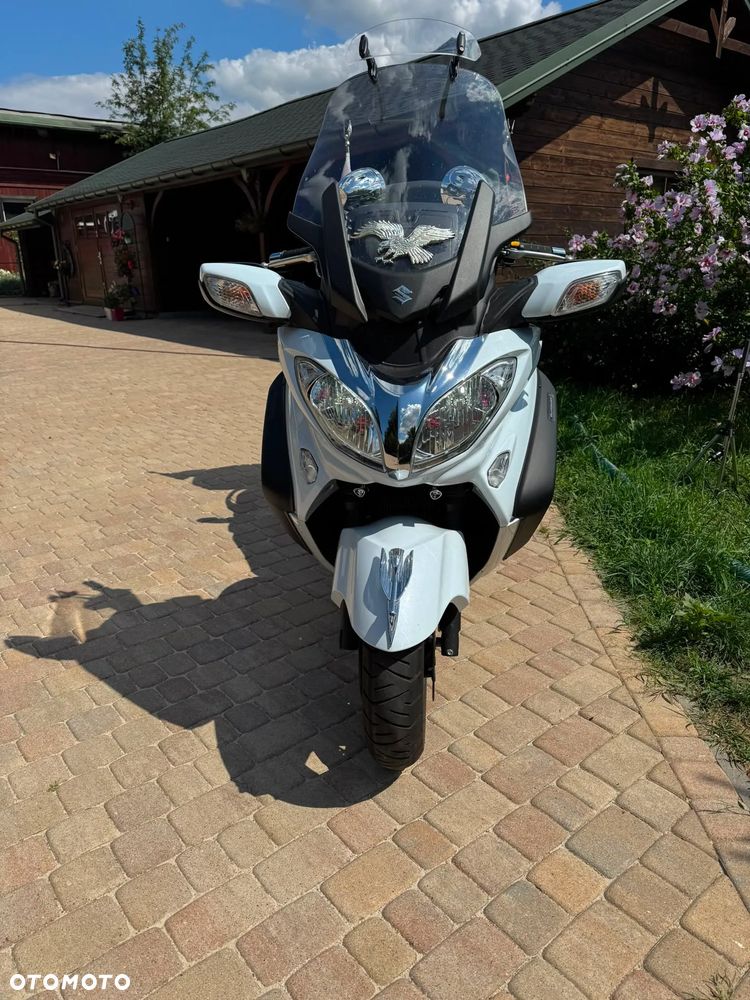 Suzuki Burgman - 6