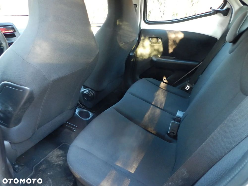 Toyota Aygo - 13