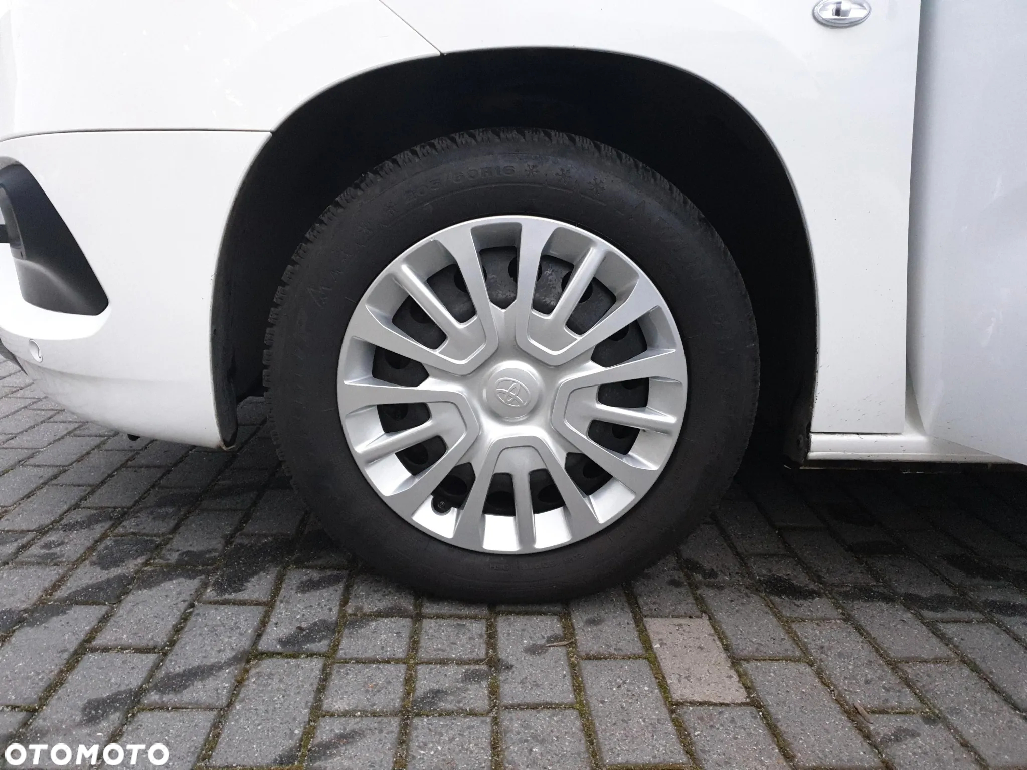 Toyota Proace City Verso 1.2 D-4T Business - 18