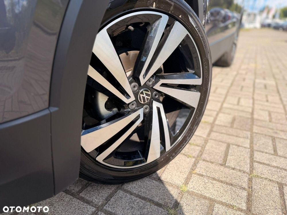 Volkswagen T-Cross - 13