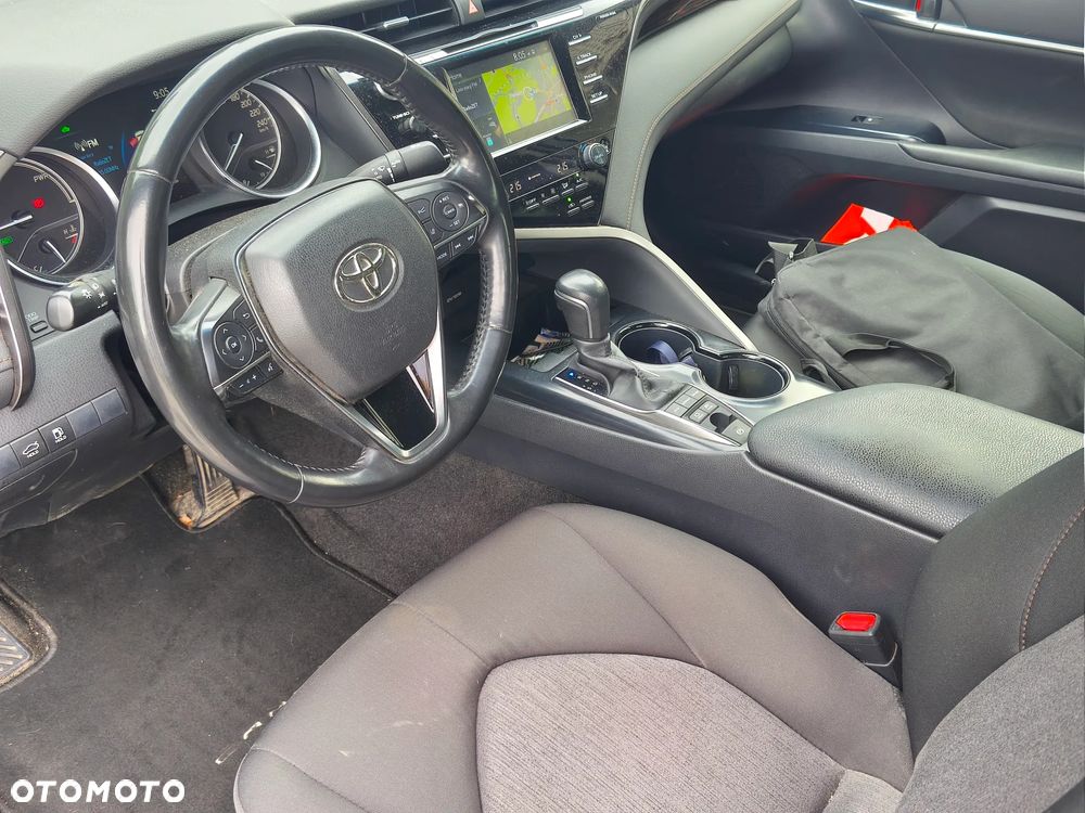 Toyota Camry 2.5 Hybrid Comfort CVT - 14