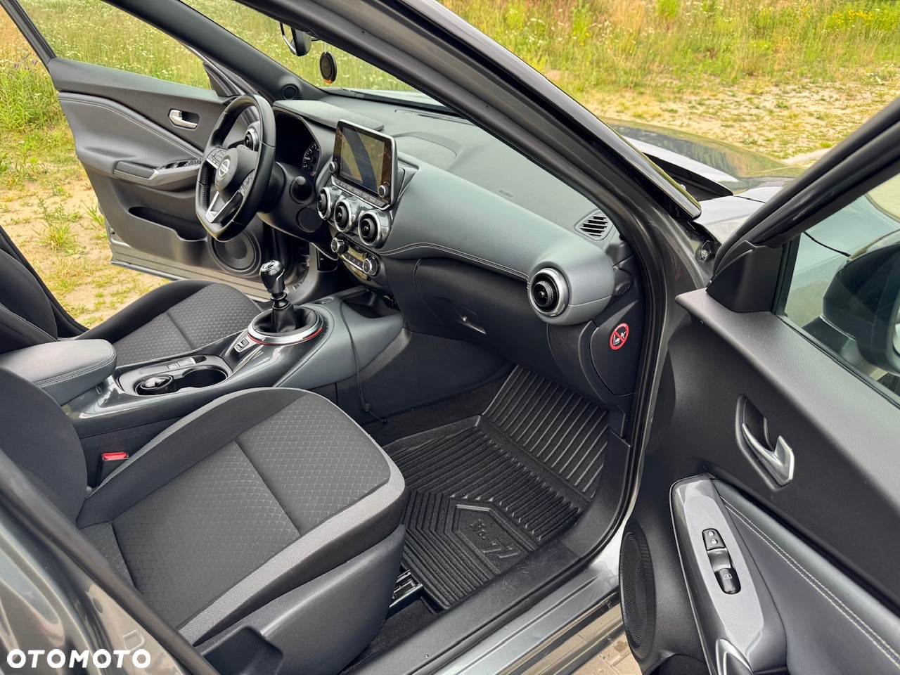 Nissan Juke 1.0 DIG-T Tekna - 13
