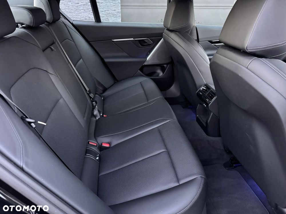 BMW Seria 5 530e - 17