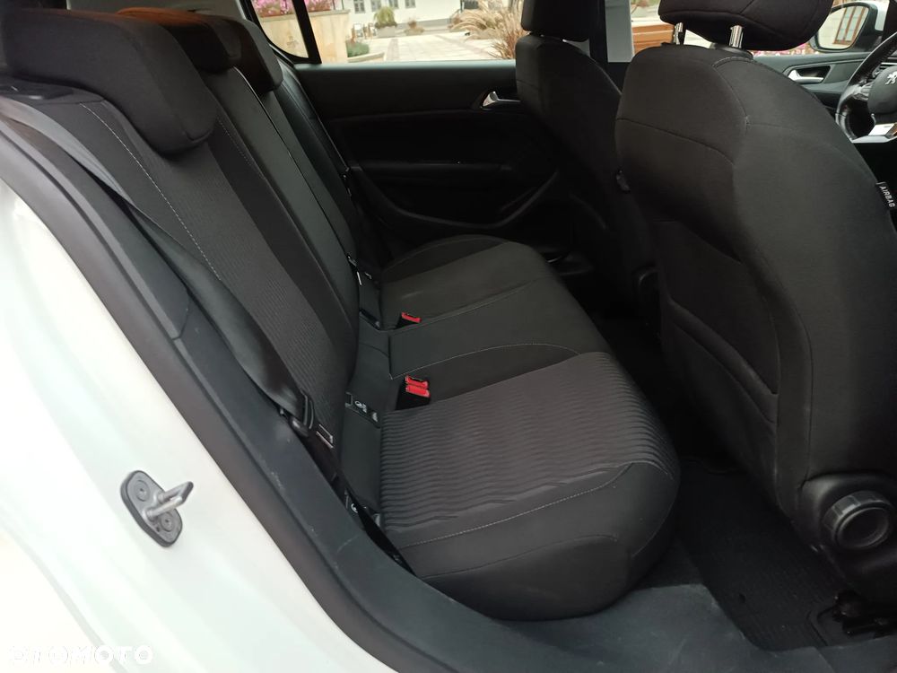 Peugeot 308 - 11