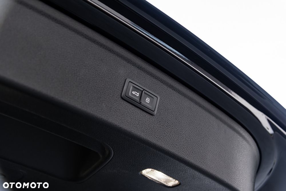 Audi Q5 50 TFSIe quattro S tronic S line - 39