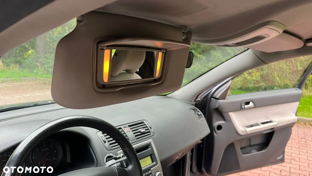 Volvo S40 2.0D Kinetic - 26