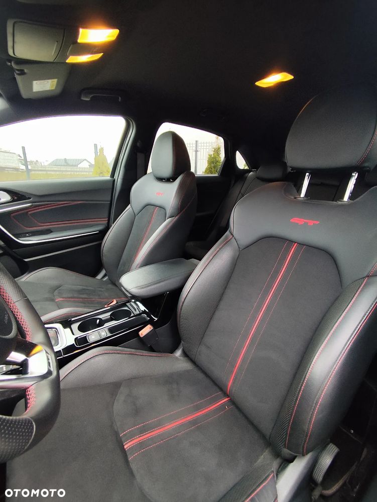 Kia Ceed 1.6 T-GDI DCT7 OPF GT - 17