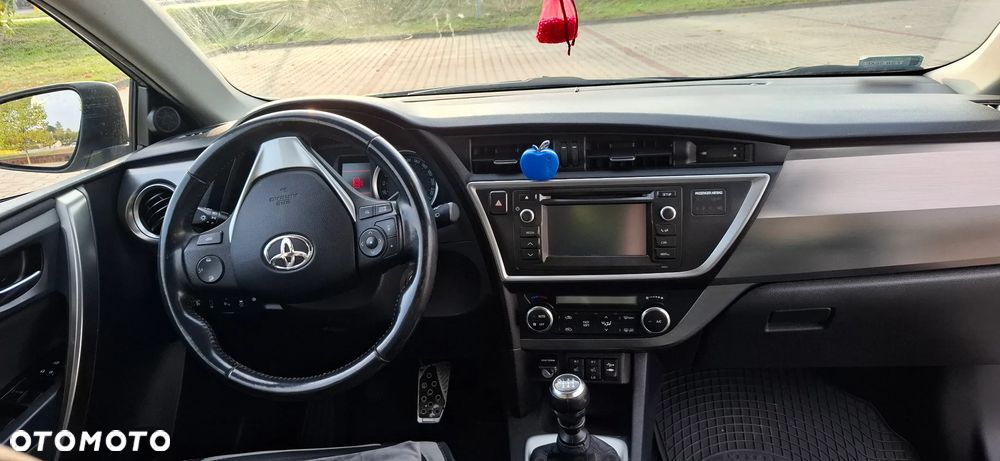Toyota Auris - 7