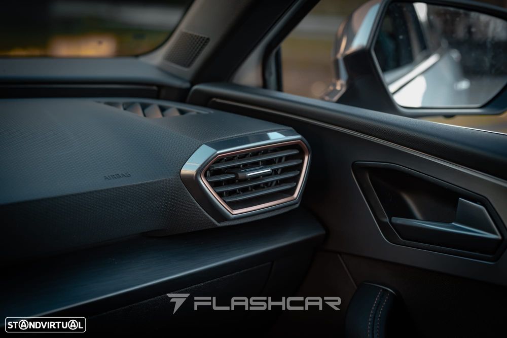 Cupra Leon ST 1.4 e-Hybrid MID DSG - 9