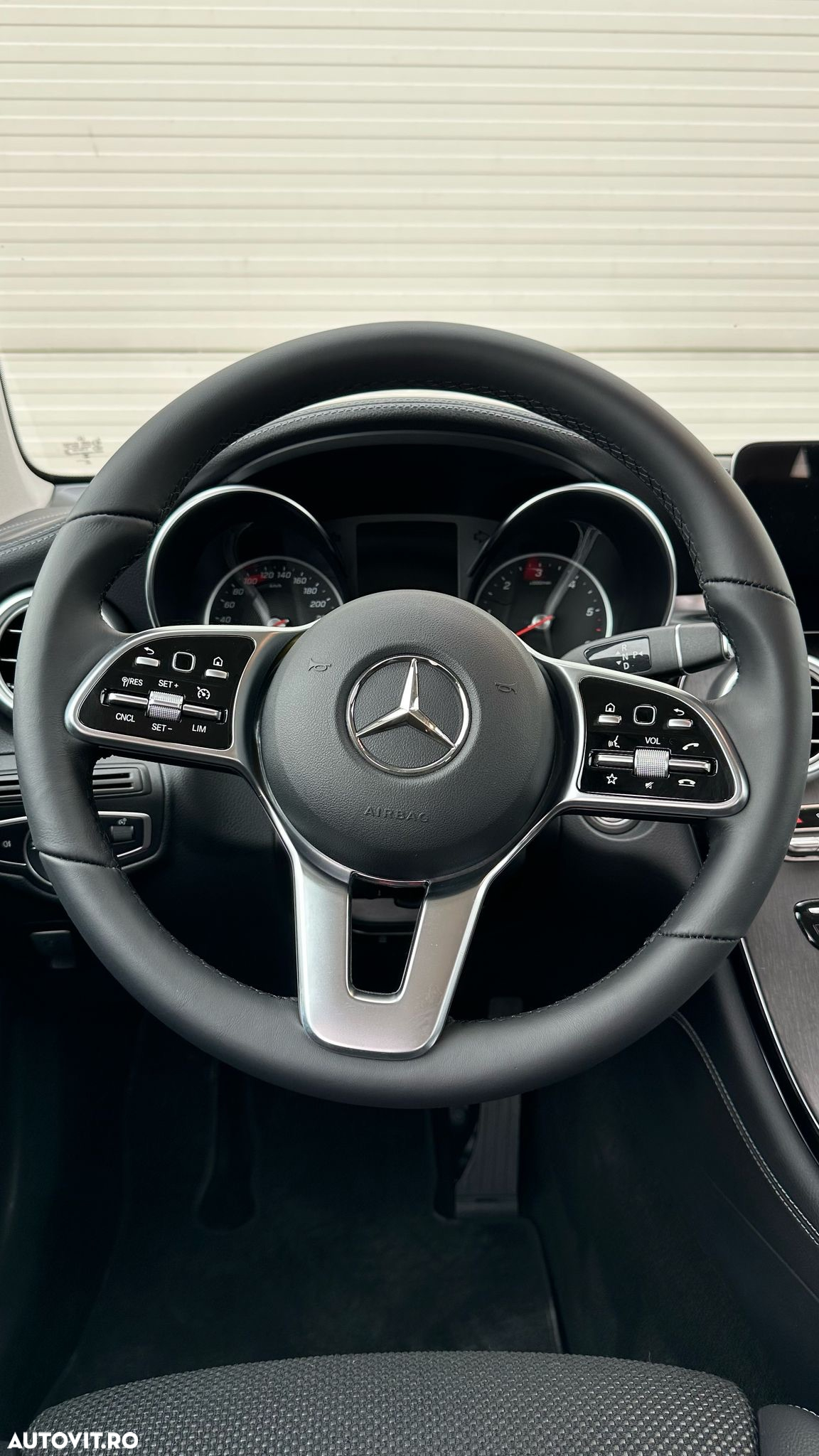 Mercedes-Benz GLC - 8