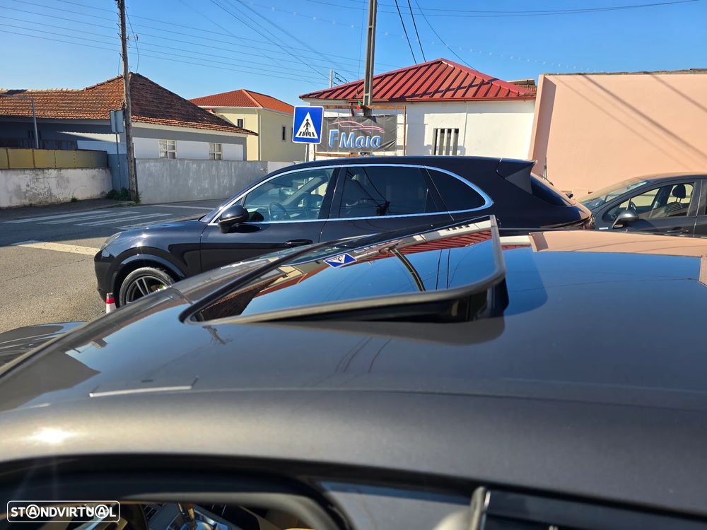 Porsche Panamera Standard - 13