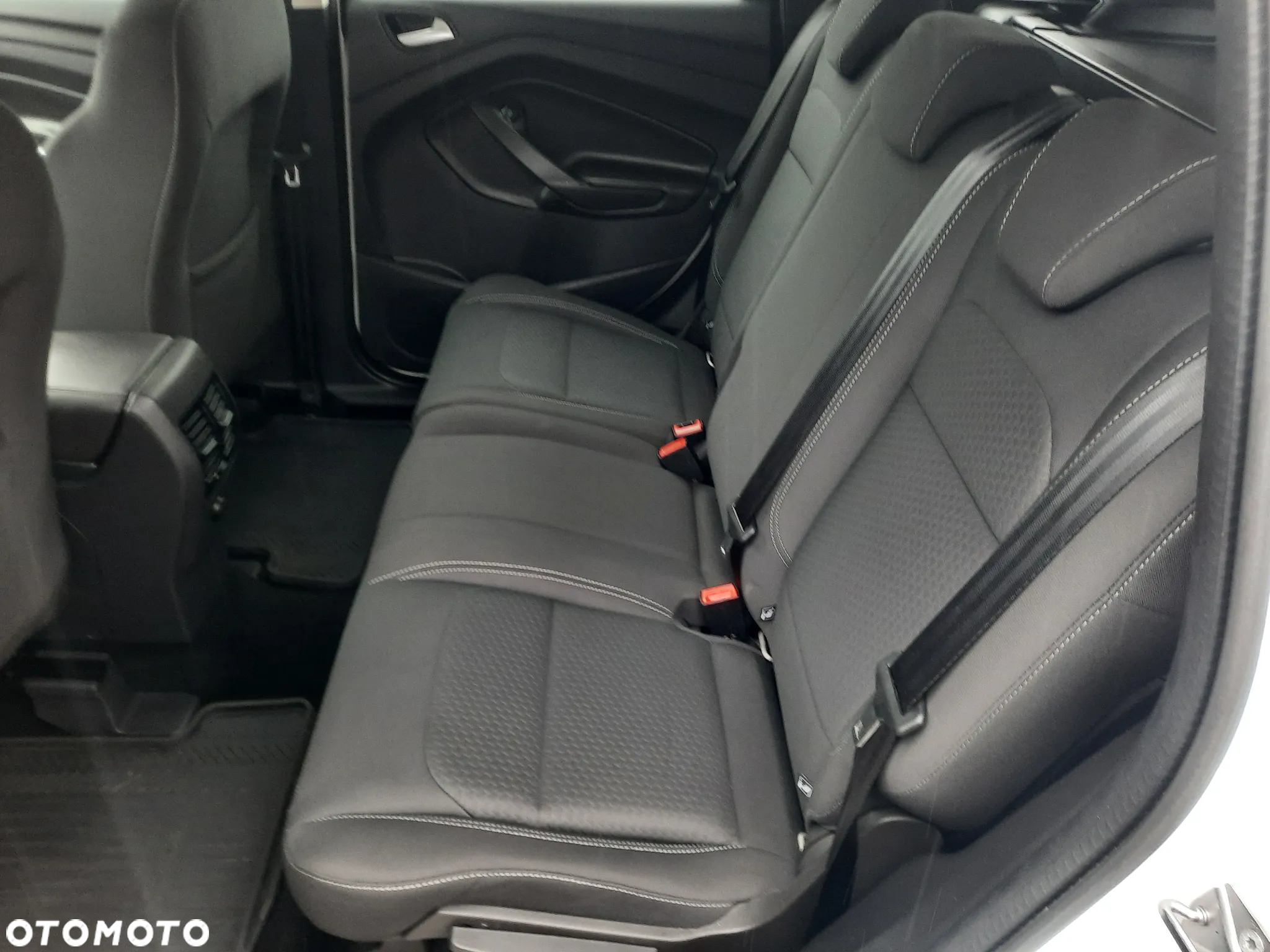 Ford Kuga 2.0 TDCi AWD Edition - 18