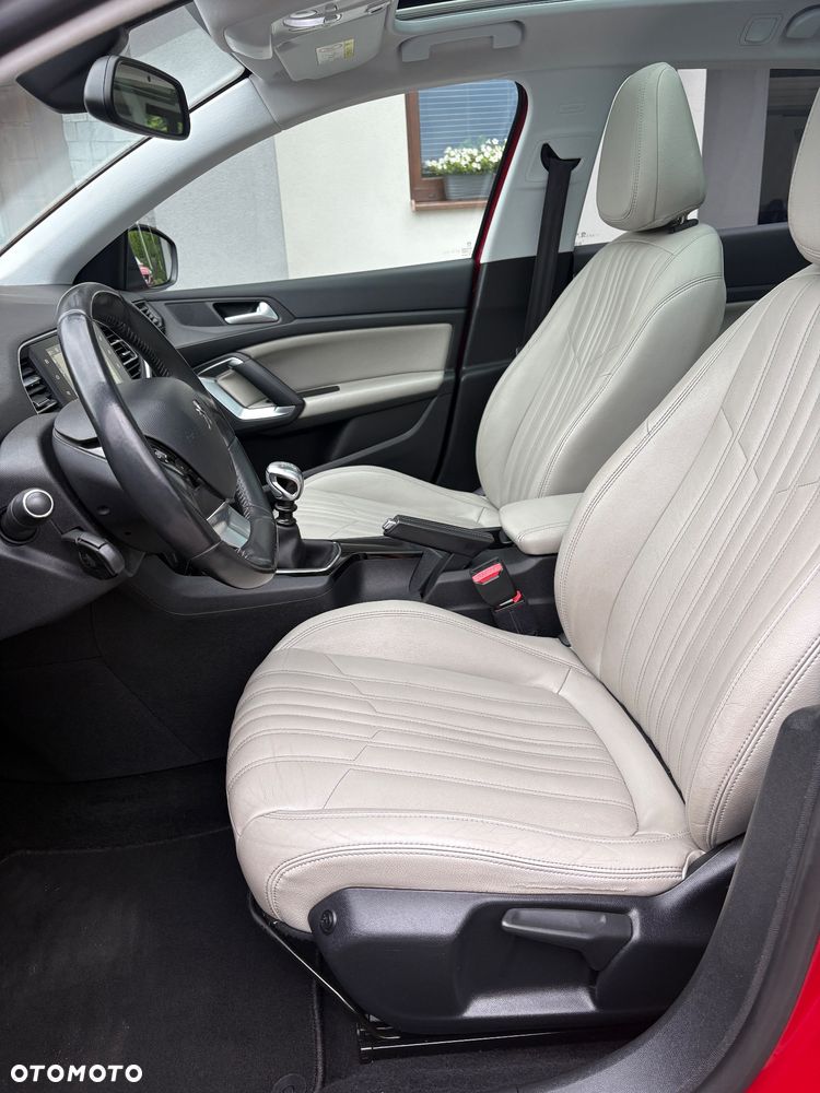 Peugeot 308 BlueHDi 120 Stop & Start Business-Line - 18