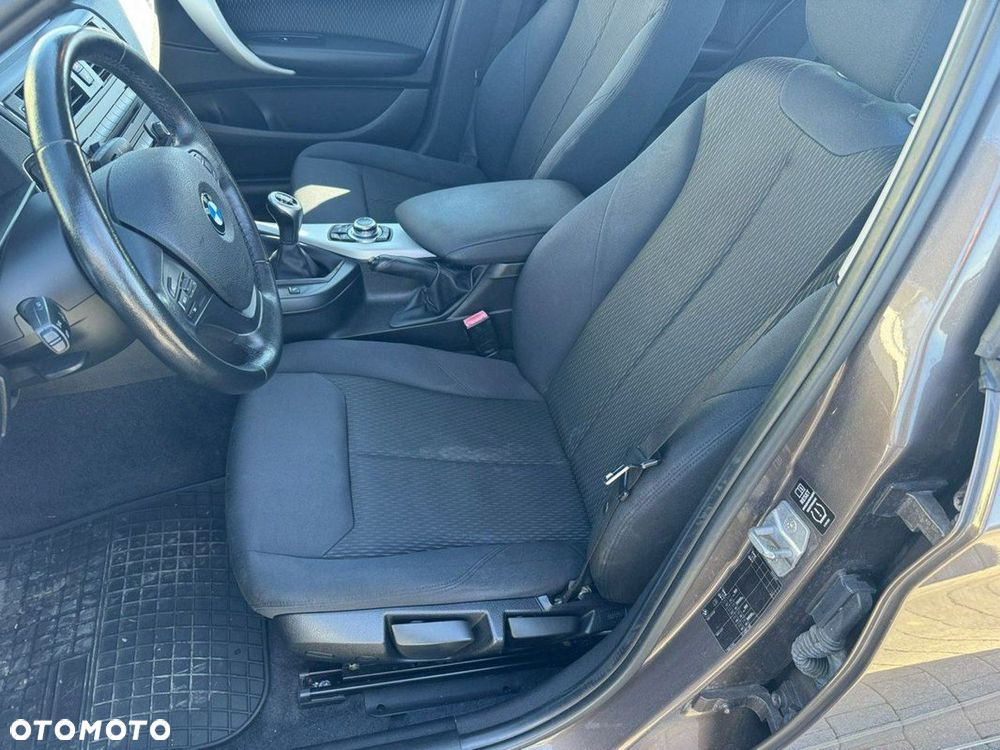 BMW Seria 1 116d - 15