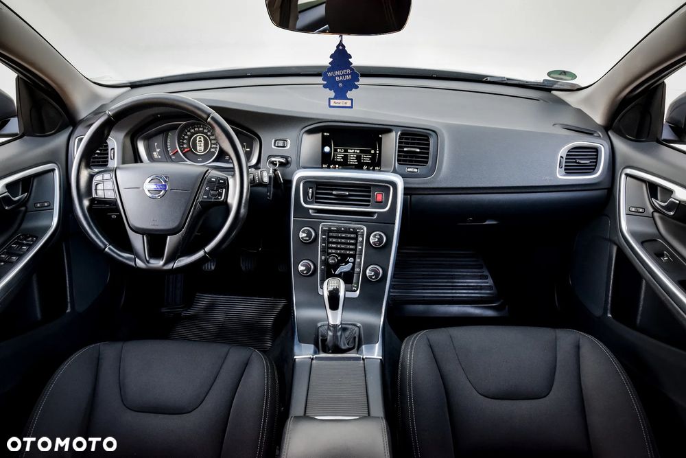 Volvo V60 D3 Drive-E Momentum - 7