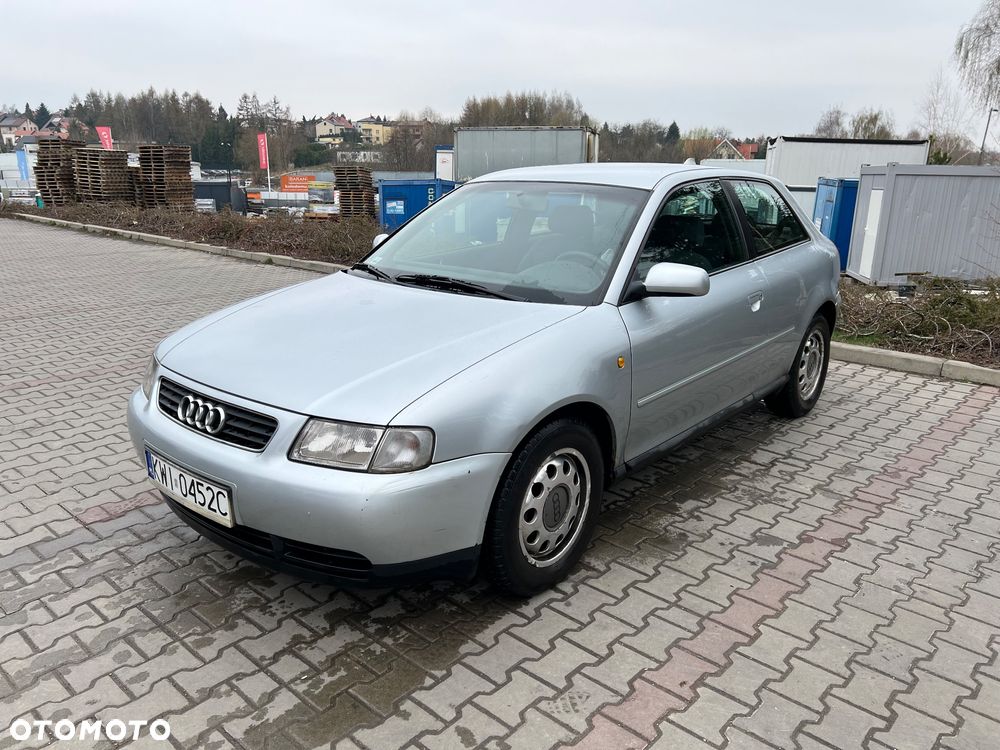 Audi A3 3-drzwiowe 1.6 Attraction - 3