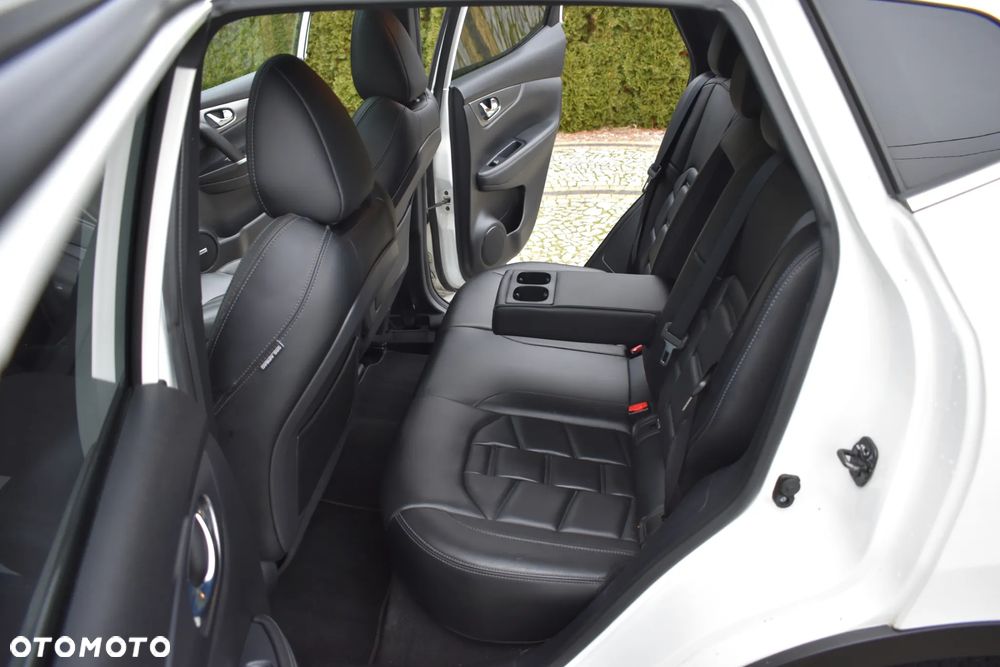 Nissan Qashqai 1.2 DIG-T Xtronic TEKNA+ - 11