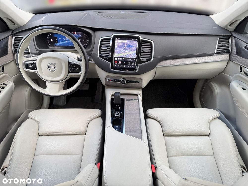 Volvo XC 90 - 16