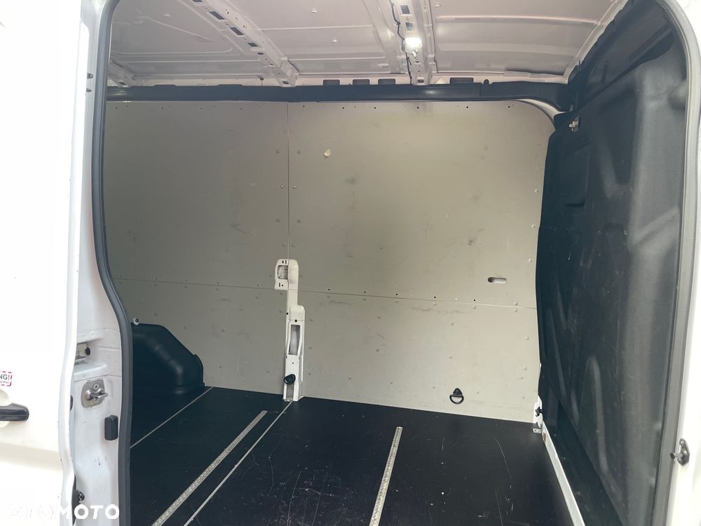 Ford Transit - 10