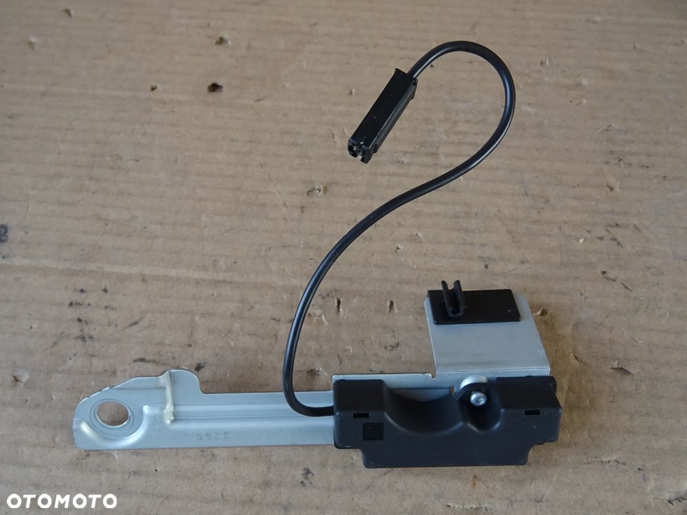 OPEL INSIGNIA ASTRA J ZAFIRA C MOKKA MODUŁ WZMACNIACZ ANTENOWY SYGNAŁU ANTENY GPS - 29