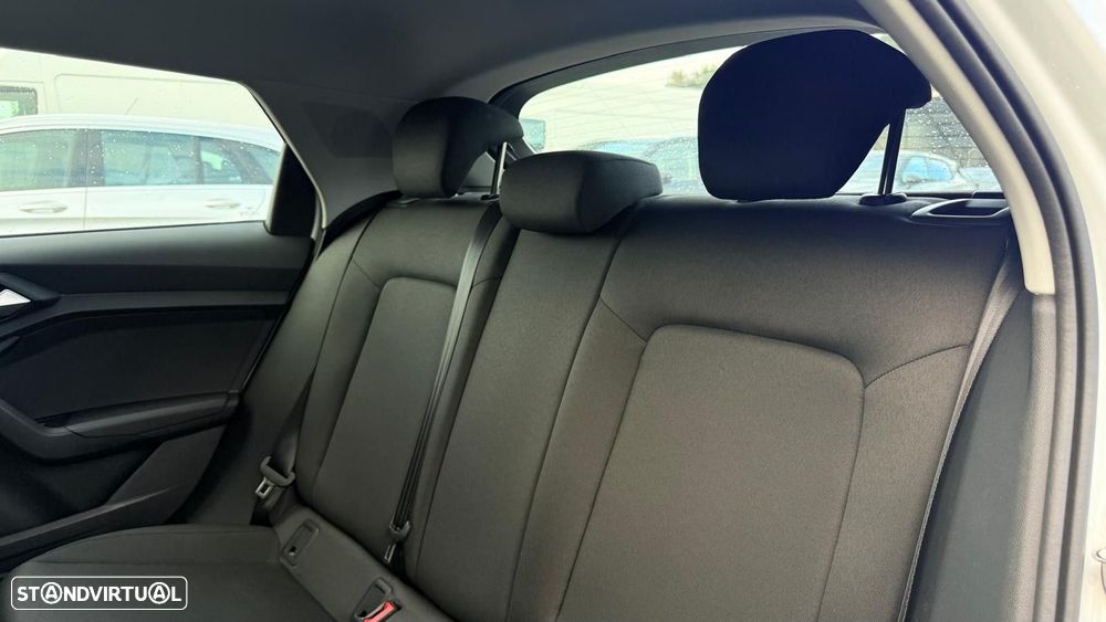 Audi A1 Sportback 25 TFSI Advanced - 13