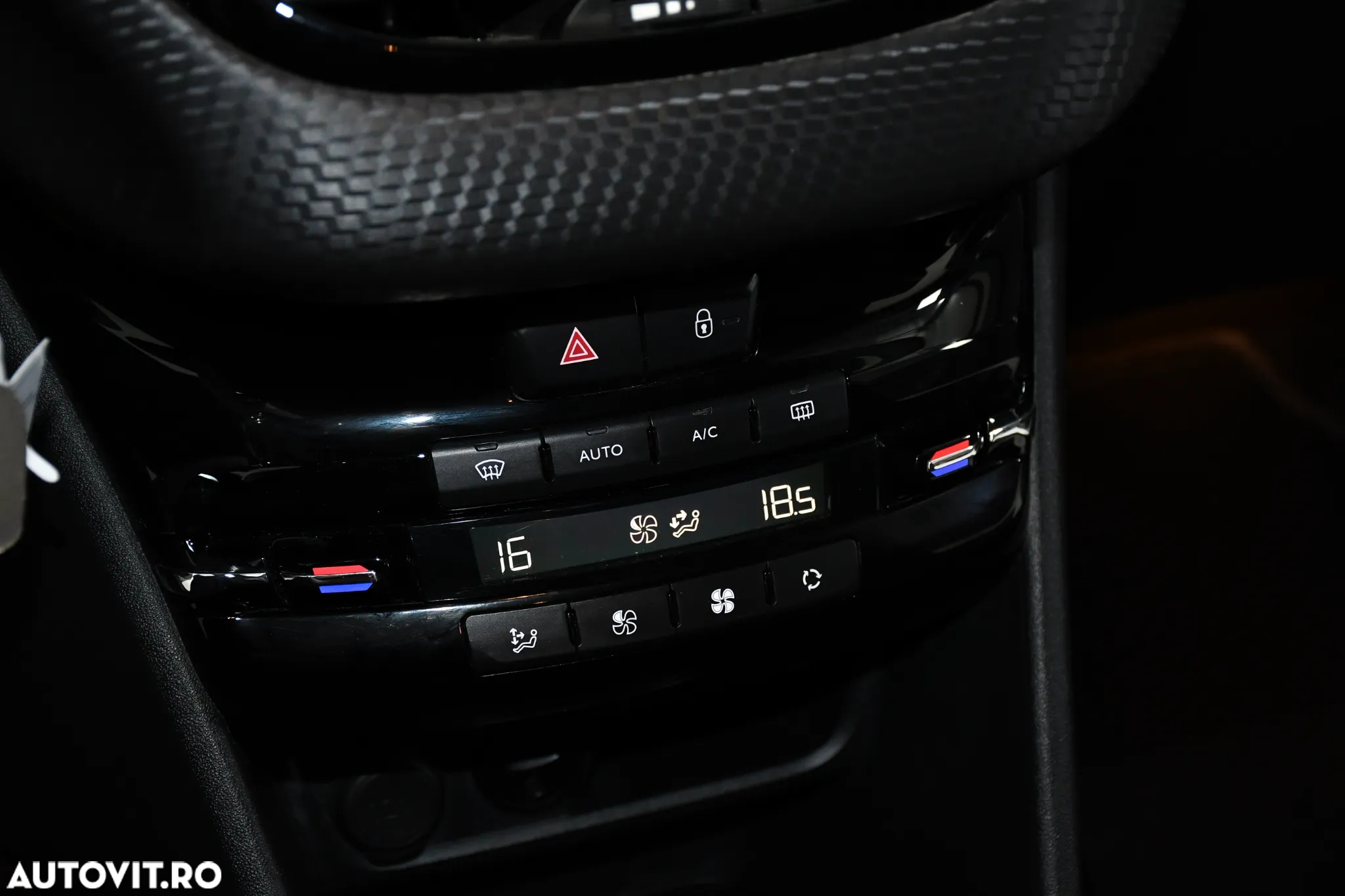 Peugeot 2008 1.2 PureTech Turbo EAT6 S&S Allure - 16