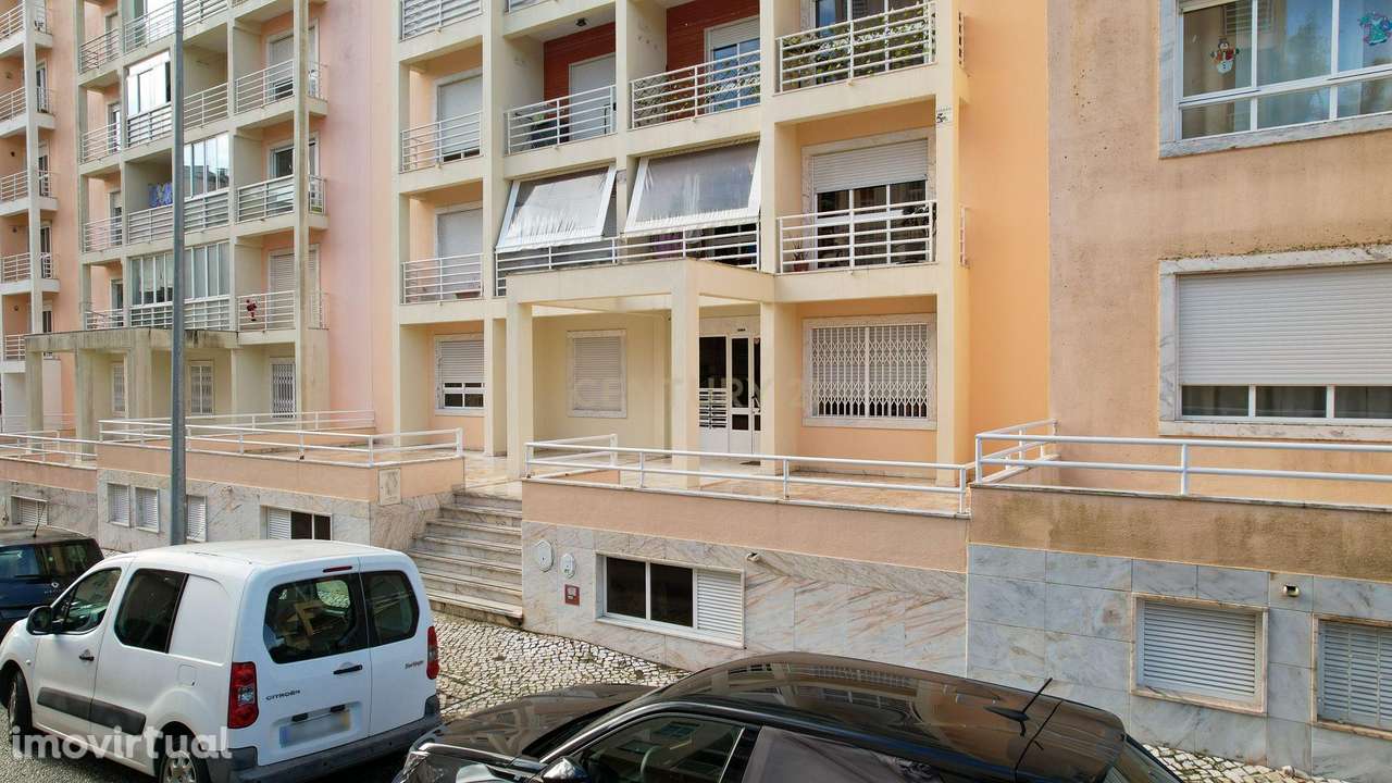 Excelente T1 com lareira, arrecadação e varanda na Anta – Agualva-Cacé - Grande imagem: 4/37