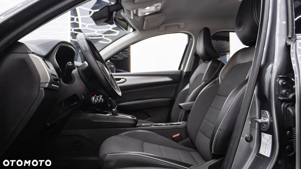Renault Arkana 1.6 E-TECH Techno MMT - 19