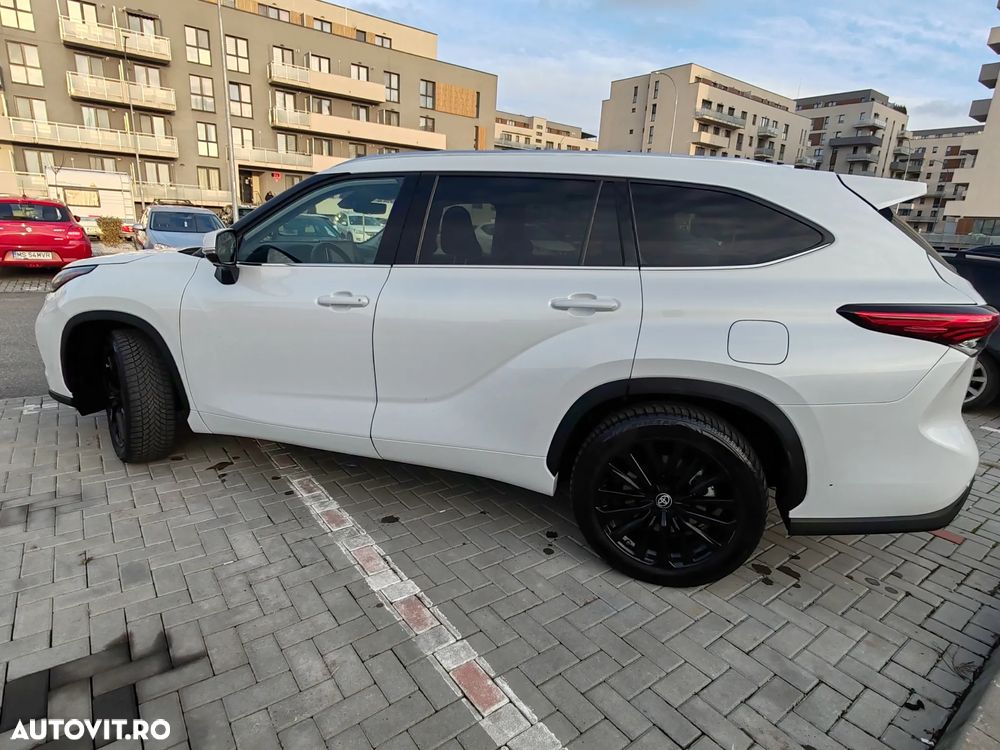 Toyota Highlander 2.5 L Dynamic Force 248CP Luxury Pearly - 11