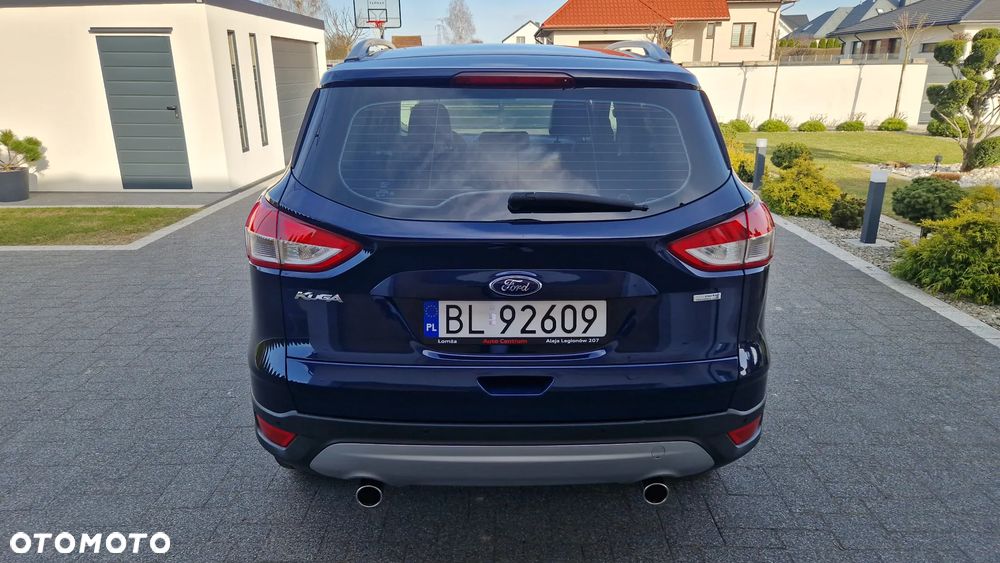 Ford Kuga 1.6 EcoBoost 2x4 Titanium - 5