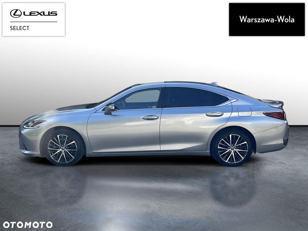 Lexus ES 300h Business Edition - 4