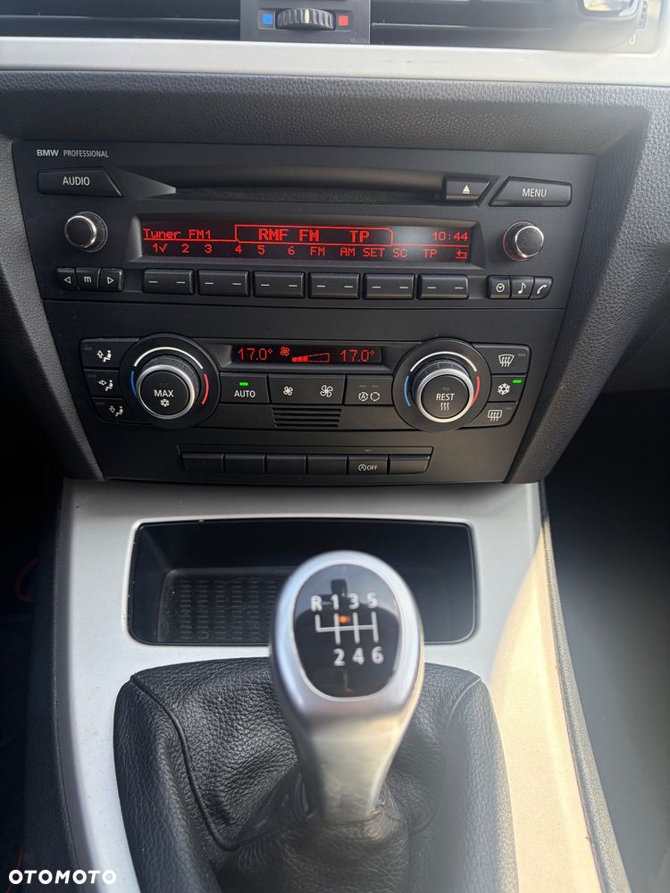 BMW Seria 3 318d DPF Edition Exclusive - 29