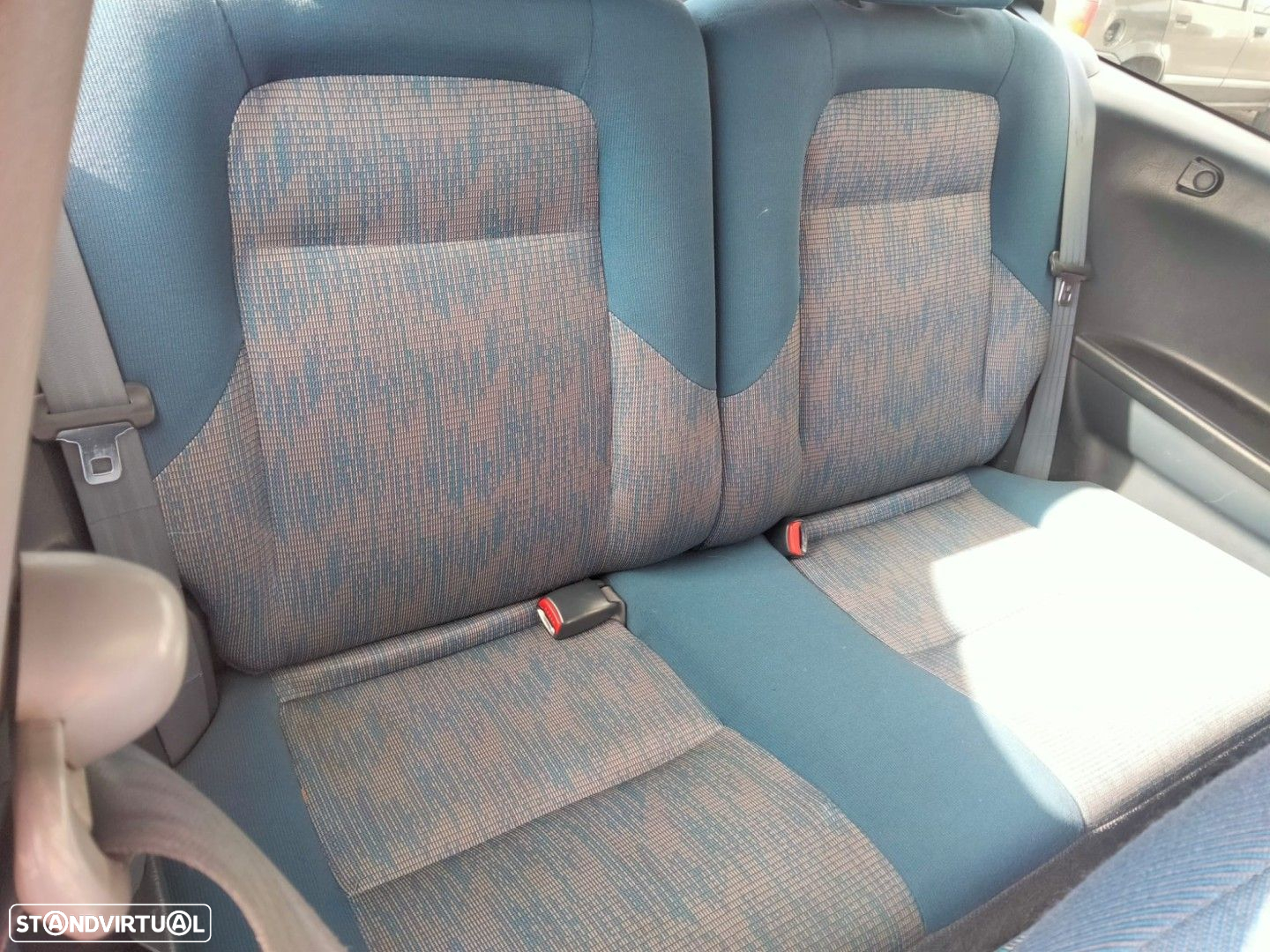 Honda HRV 1.6i de 1999 disponível para peças - Catalisador vendido - 11