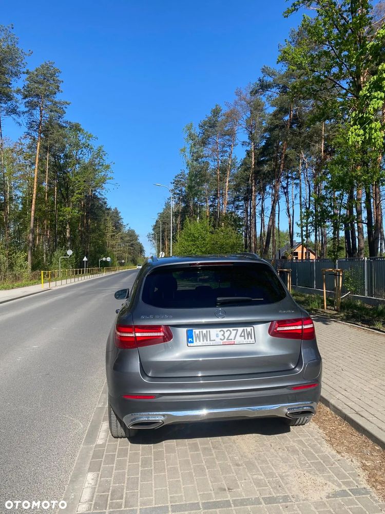 Mercedes-Benz GLC 300 e 4-Matic - 5