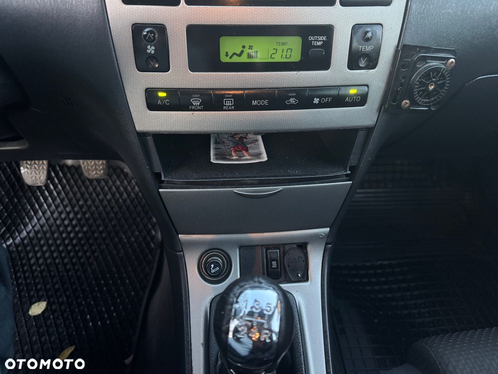 Toyota Corolla 2.0 D-4D Prestige - 19