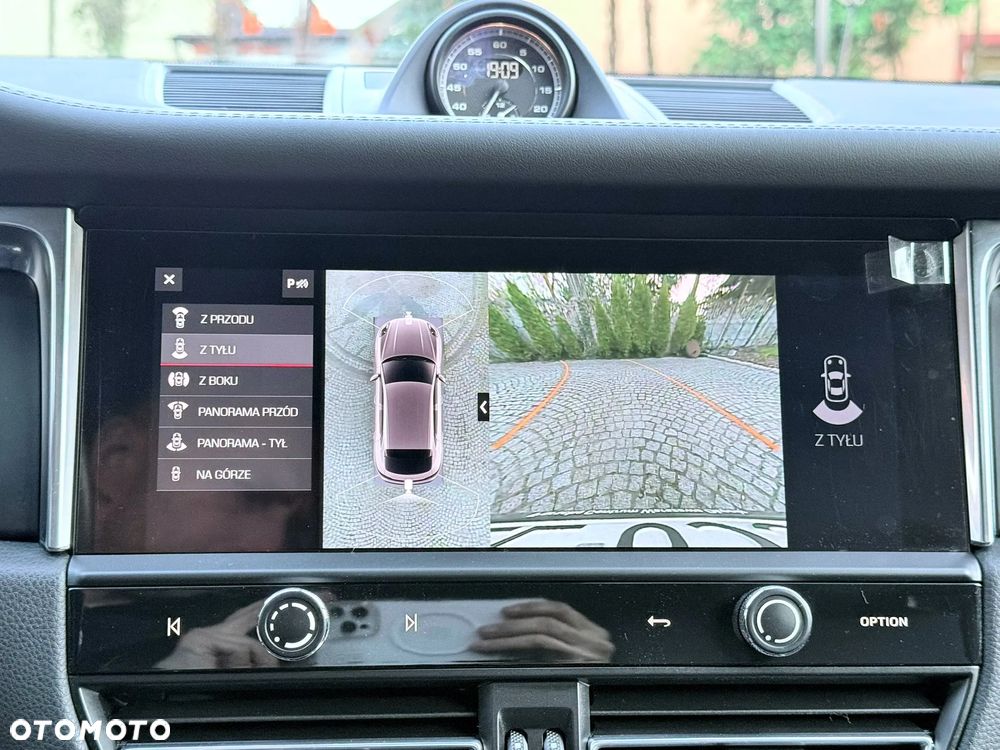 Porsche Macan T - 27