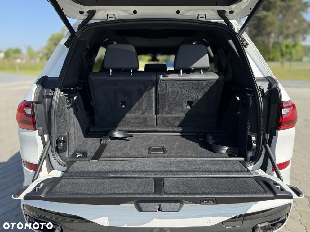 BMW X7 xDrive40d mHEV - 19