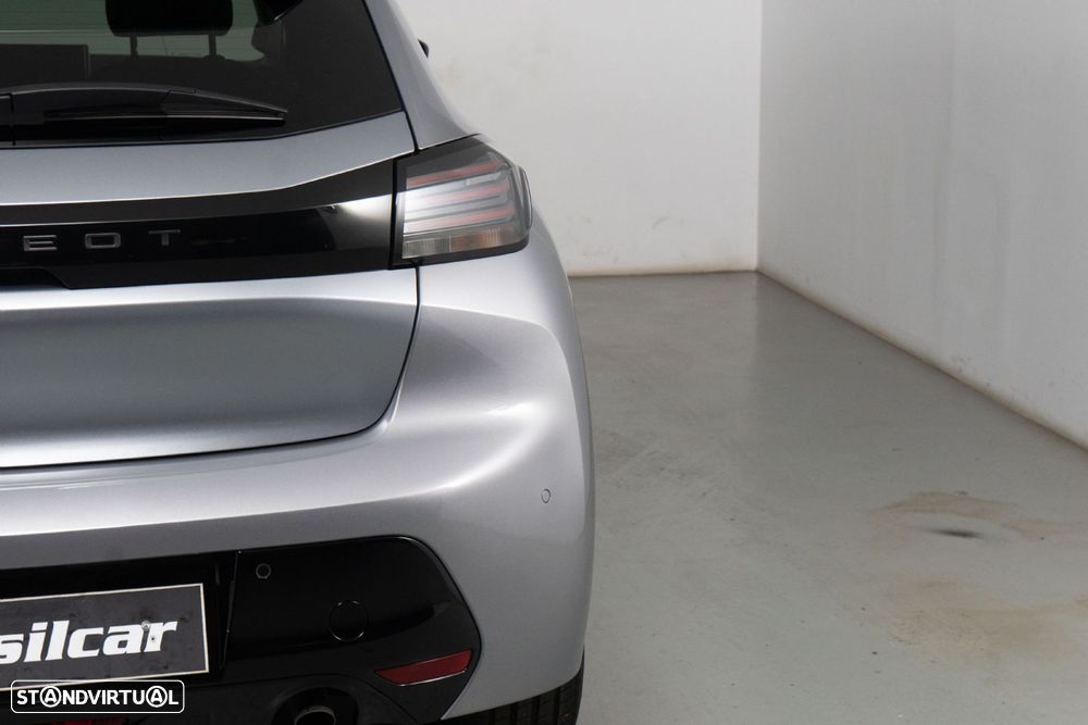 Peugeot 208 1.2 PureTech Allure Pack - 17